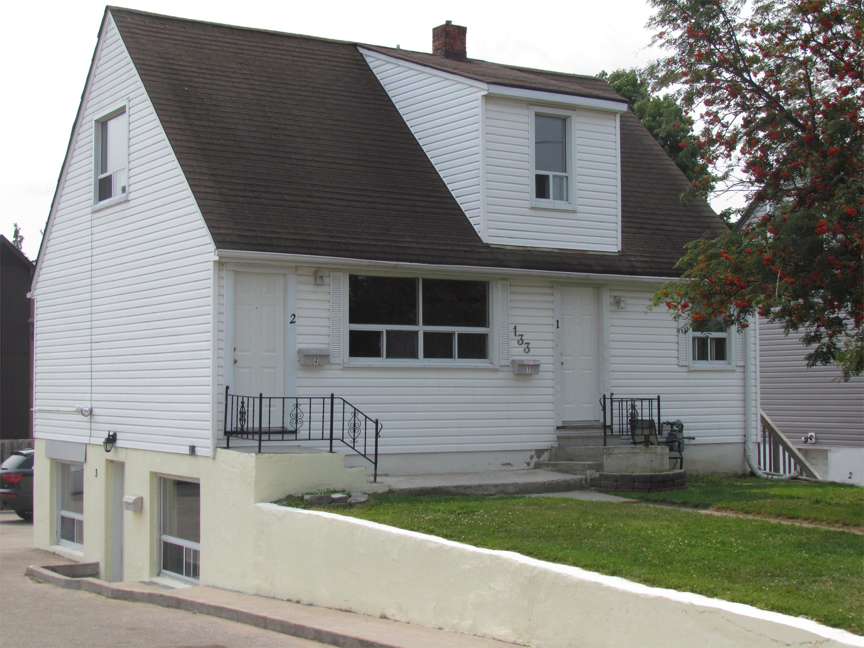 133 Penetang St - 3